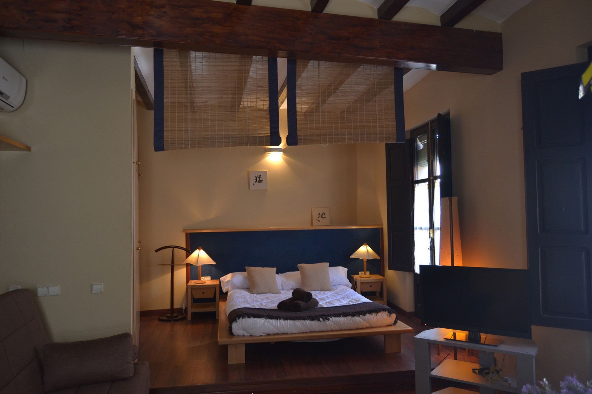 Tarragona Suites 70- Cavallers Eksteriør bilde